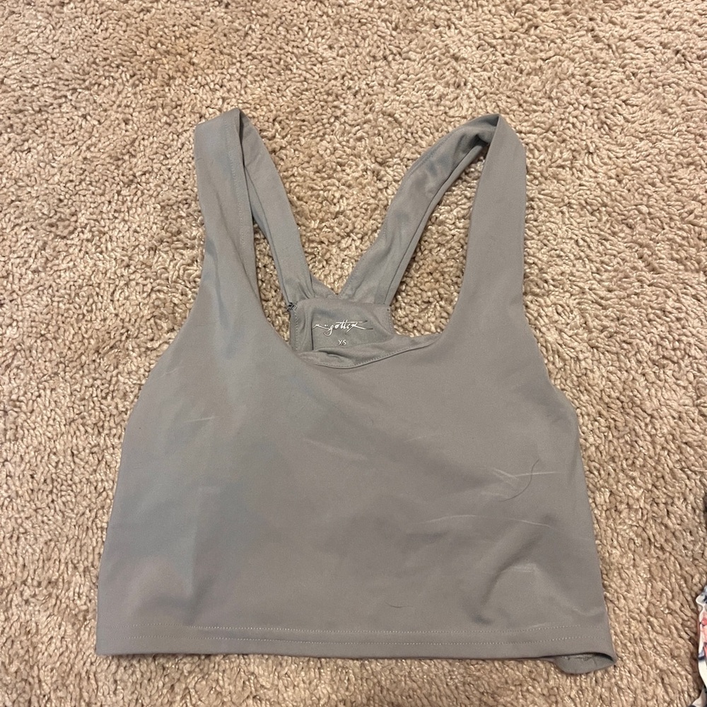 crop top
